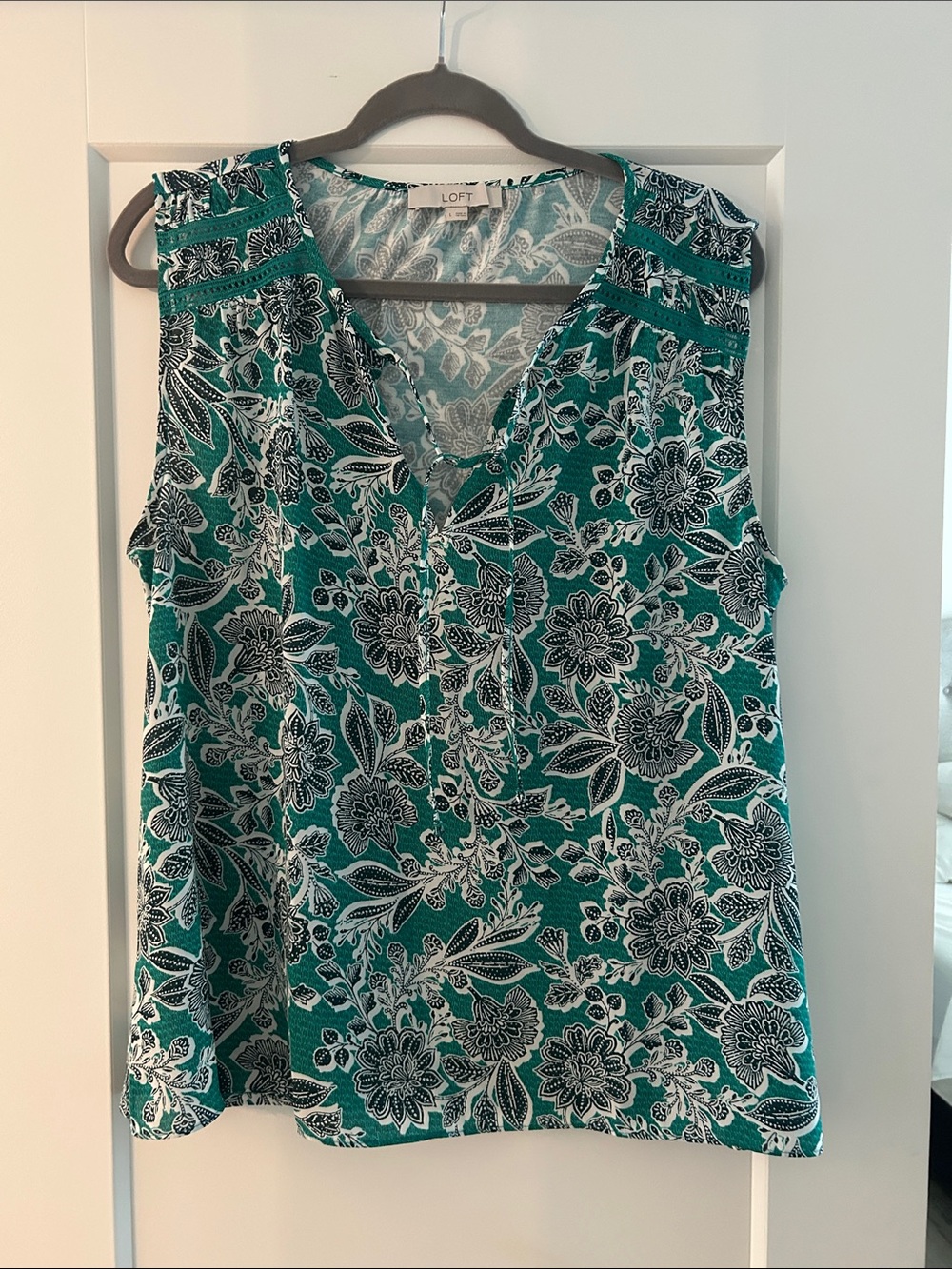 LOFT Teal Floral V-Neck Sleeveless Camisole